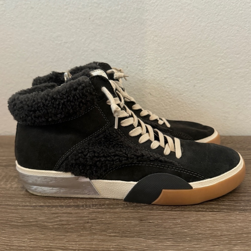 NEW Dolce Vita Zilvia Plush Sneakers, Size 9